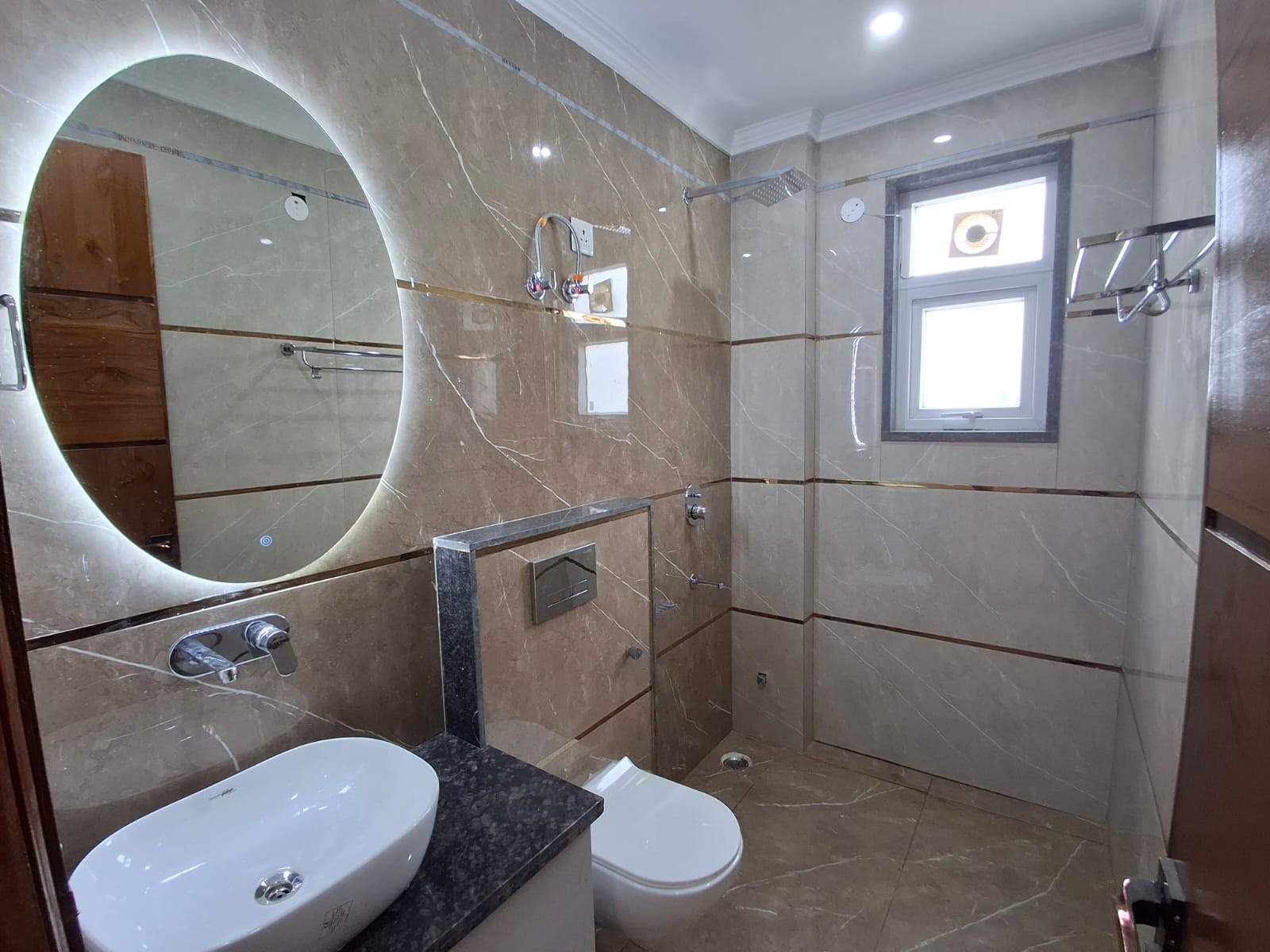 3 BHK Builder Floor For Sale  — photo 4 of 5