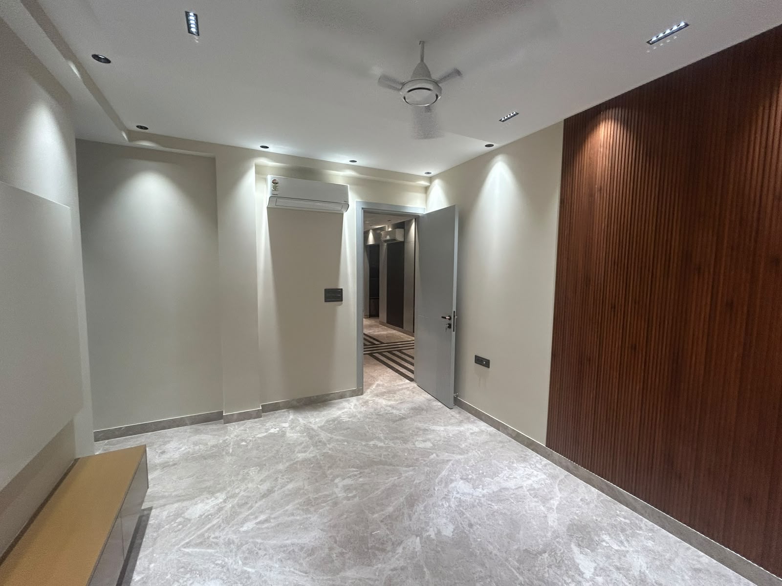 4 BHK Builder Floor for Rent — photo 6 of 6